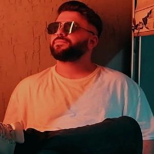 Evlenir Misin Benimle - Azat Taş