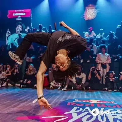 Eskey  - Oýnasyn her kim - & Muhammedow A.