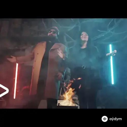 Eypio - Seni Öptüğüm Sokak - & Tuğçe Kandemir