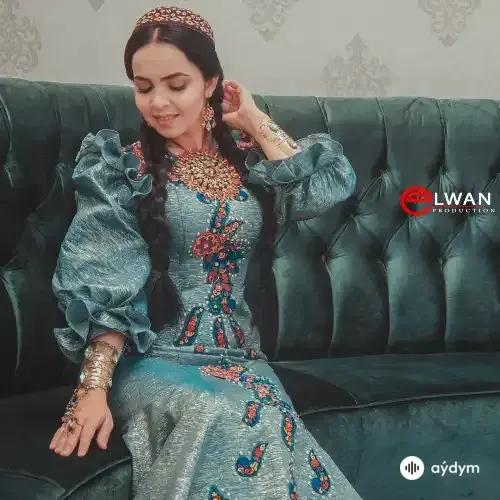 Bägül Maşadowa - Boýlaryňa