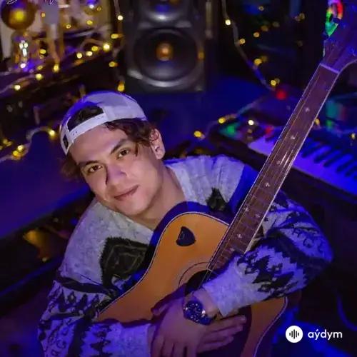 Azad Sesh - Новый Год (& Rustam Hojaýew)