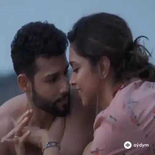 Hindi aýdymlary - Beqaaboo - Gehraiyaan & Deepika Padukone