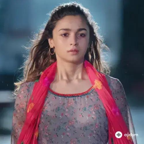 Hindi aýdymlary - La Ilaaj - Darlings - Alia Bhatt & Vijay Varma