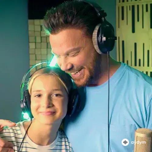 Sinan Akçil-Ecrin Su Çoban - Eglenmene Bak