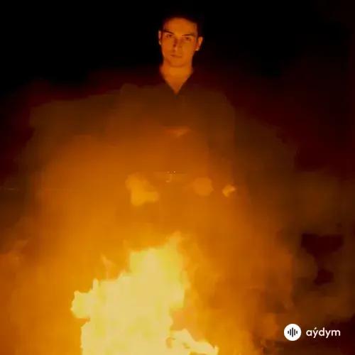 Beýlekiler     - Ölýän - L.Yov.s & Oraz