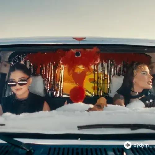 Irem Derici-Eda Sakiz - Papatya