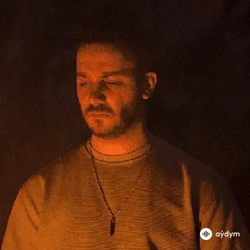 Tahsin Burak - Yürüyorum Ecele