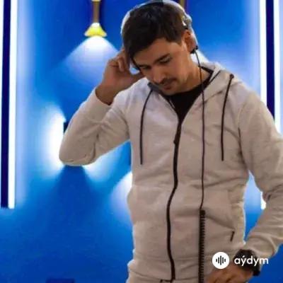 Dj Rustam Style  - Oýun Edýändir Öýdýäňmi (RMX)