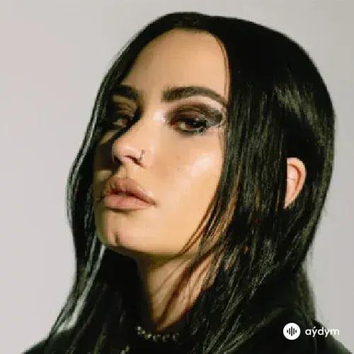 Demi Lovato - Cool For The Summer