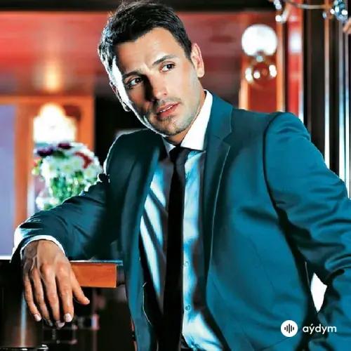 Nikos Vertis - Oute Pou Me Noiazei