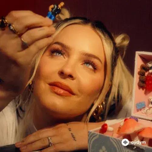 Anne-Marie  - Never Loved Anyone Before