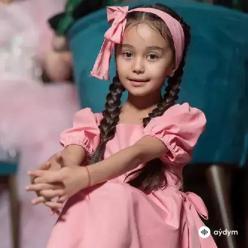 Zülfiýa Jumabaýewa - Aýdymçy Gyzyň (& Leýli J.)