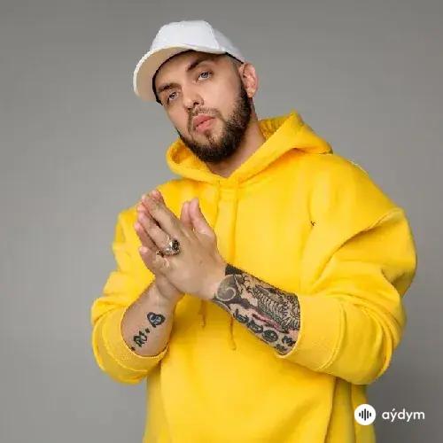 ST  (Александр  Степанов) 