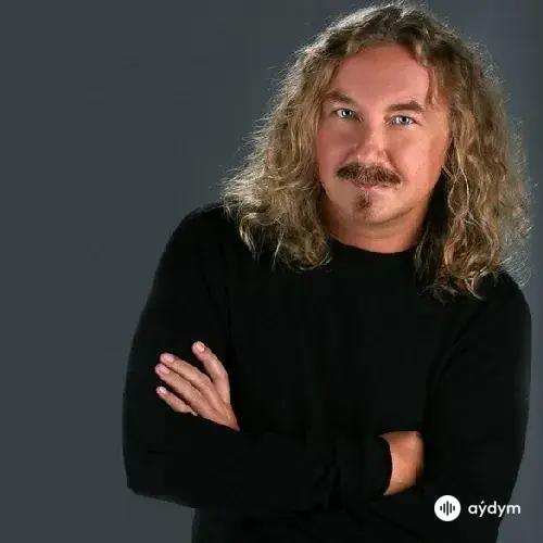 Игорь Николаев