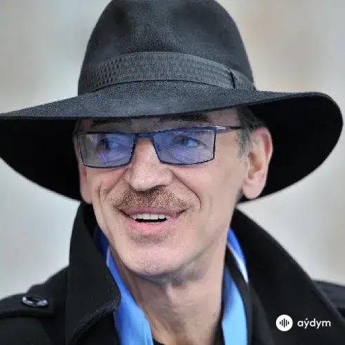 Михаил Боярский