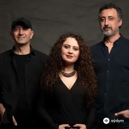 Grup Abdal - Bir Of Çeksem Karşıki Dağlar Yıkılır
