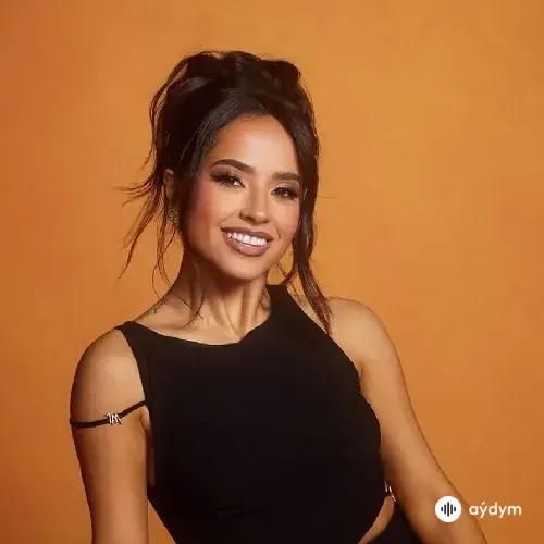 Becky G