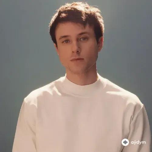 Alec Benjamin