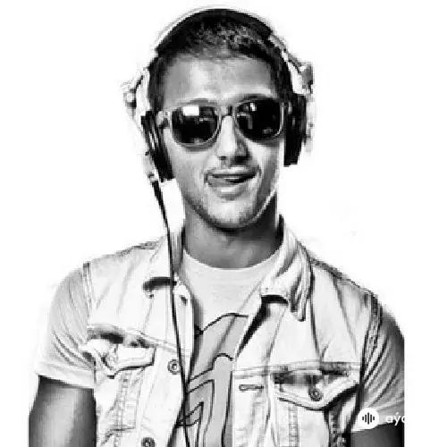 DJ Sandro  Escobar