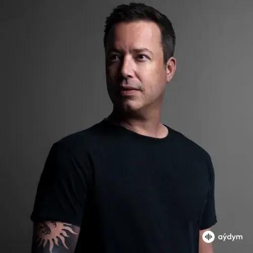 Sander Van Doorn 