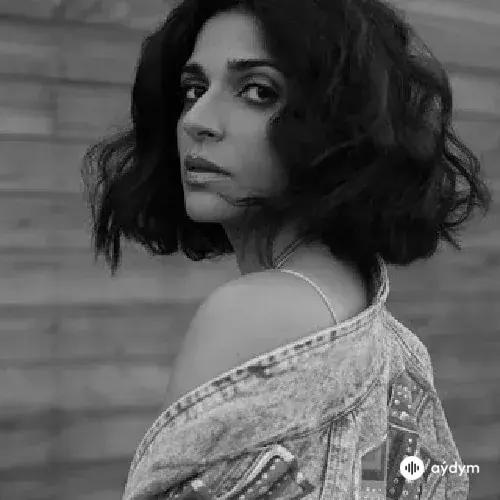 Nadia  Ali