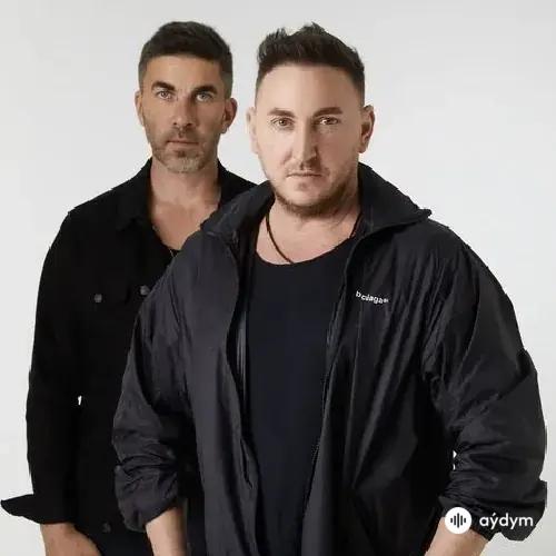 Gino Manzotti  & Maxx