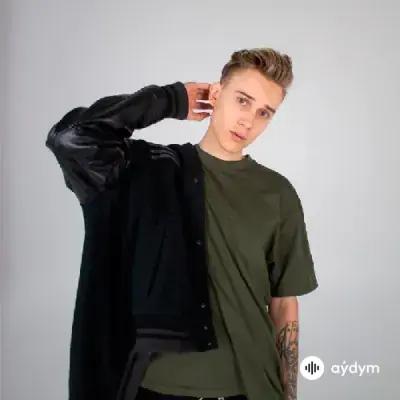 Остап Парфёнов 