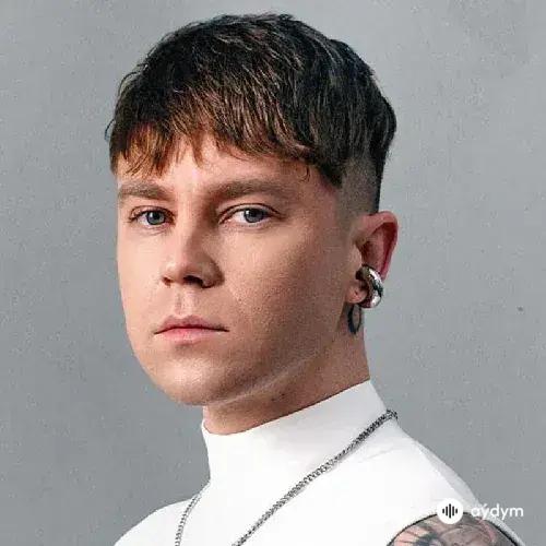 Артём  Пивоваров