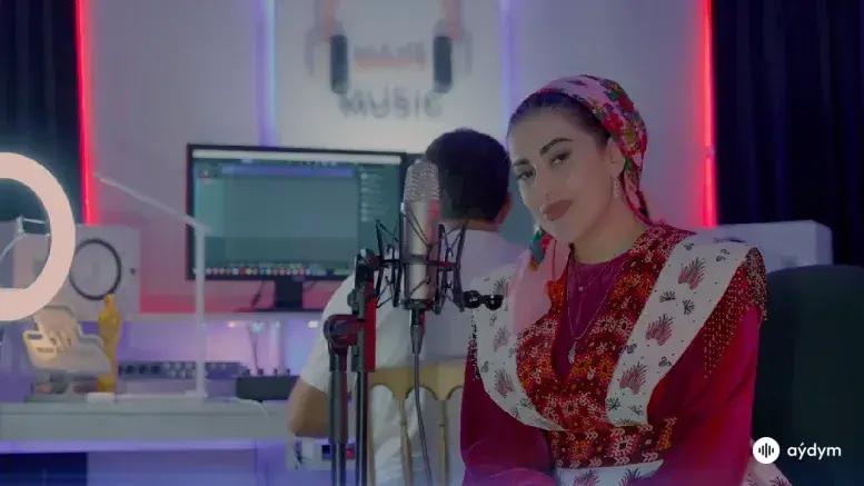  Bilbil Gördüm ( Janly Ses)