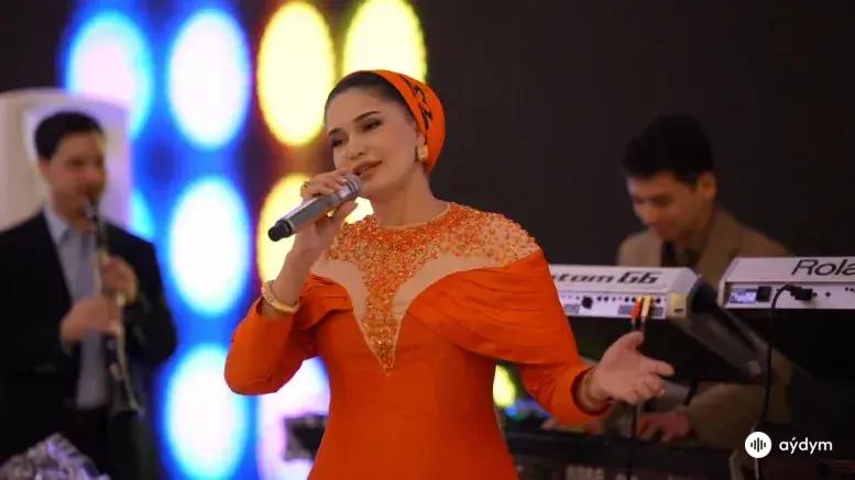 Minnetdar Ejem, Kakama