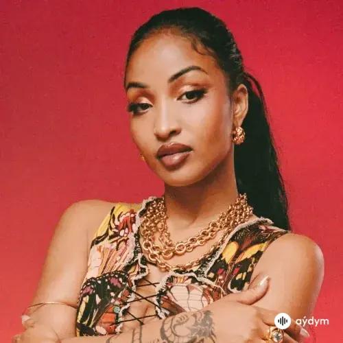 Shenseea 