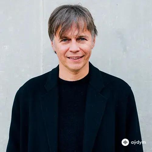 Илья Лагутенко 