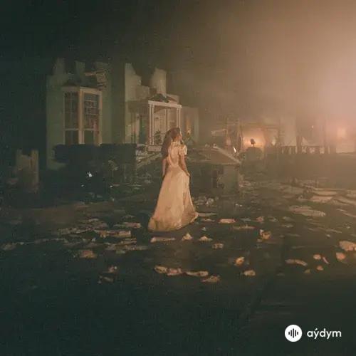 Ariana Grande - Twilight Zone