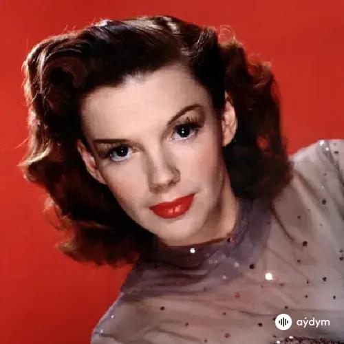 Judy  Garland