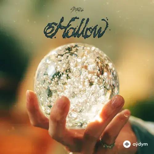 Stray Kids - Hollow