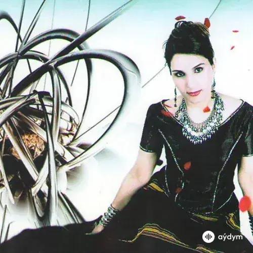 Gülälek  Aşyrowa - Aýralyk