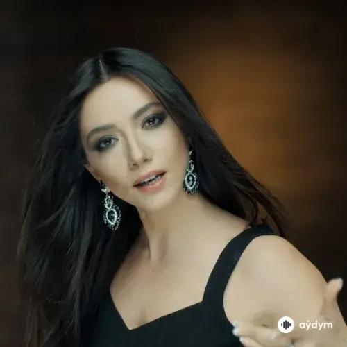 Öykü Gürman - Mor Salkimli Sokak