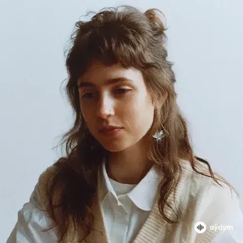 Clairo 