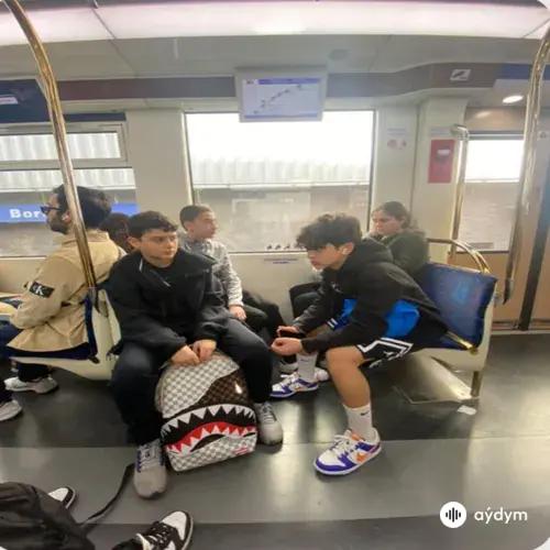 uluc.erg  - BALMAIN X DANZA KUDURO