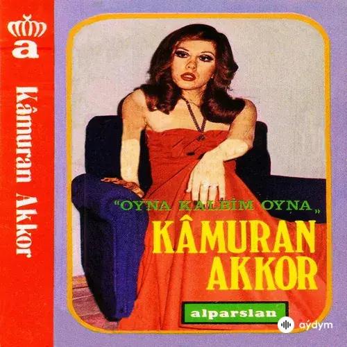 Kamuran Akkor  - Aşk Eski Bir Yalan