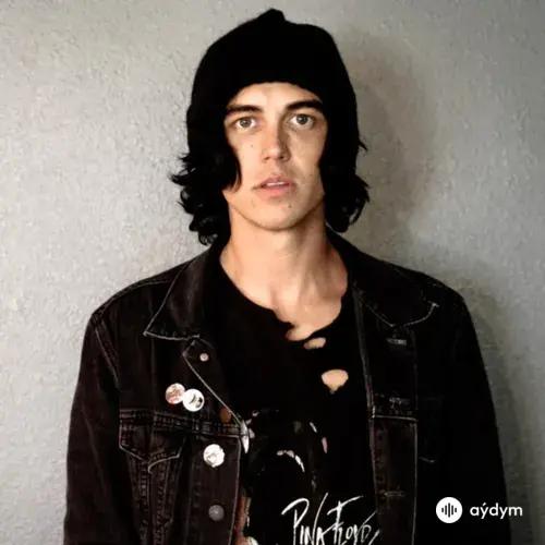 Kellin  Quinn