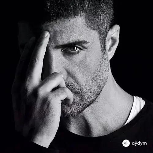 Özcan Deniz - Beni Affet