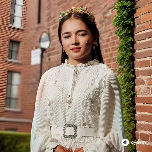 Nurzida Isayeva - Tuttur Dur