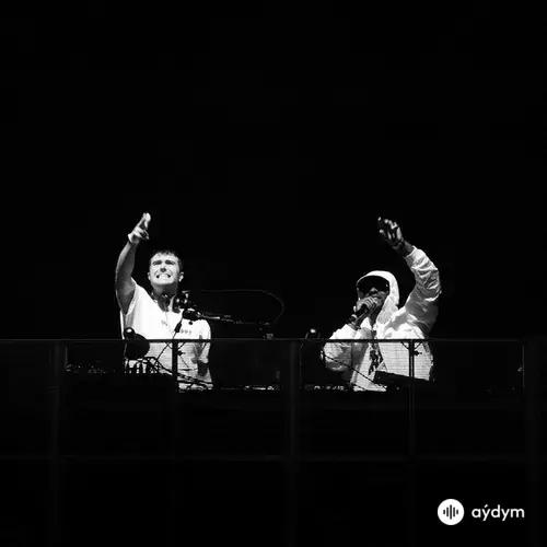 Fred again.. -Skepta -PlaqueBoyMax  - Victory Lap