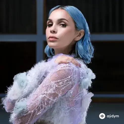 Rose  Villain - Rari