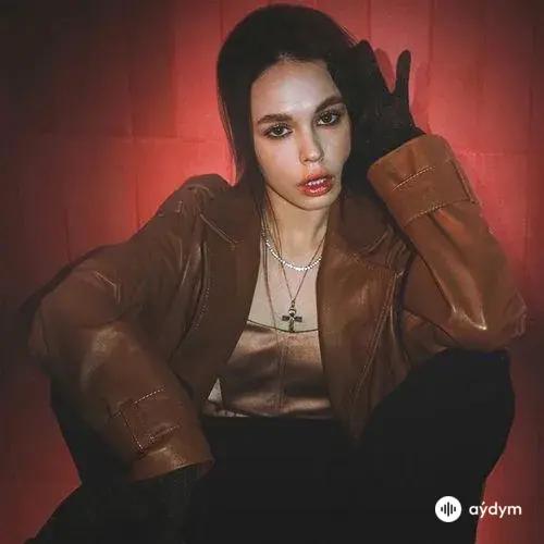 Instasamka - Jimmy Choo