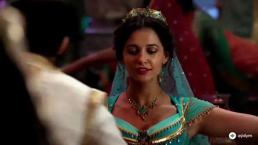 Harvest Dance (Naomi Scott & Mena Massoud)