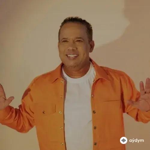 Héctor Acosta "El Torito" 