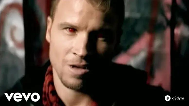 Straight Through My Heart