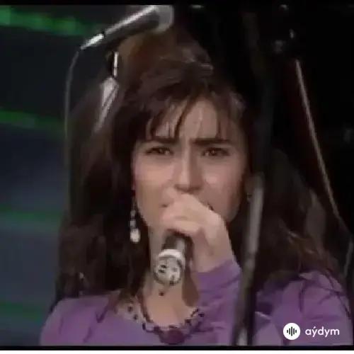 Yıldız Tilbe-Kenan Dogulu - Kurşun Adres Sormaz ki (1995)